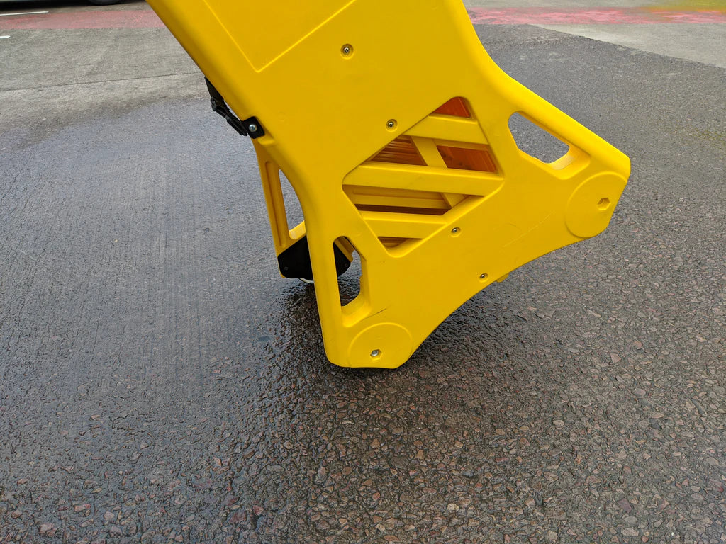 Expandable Mobile Safety Barrier