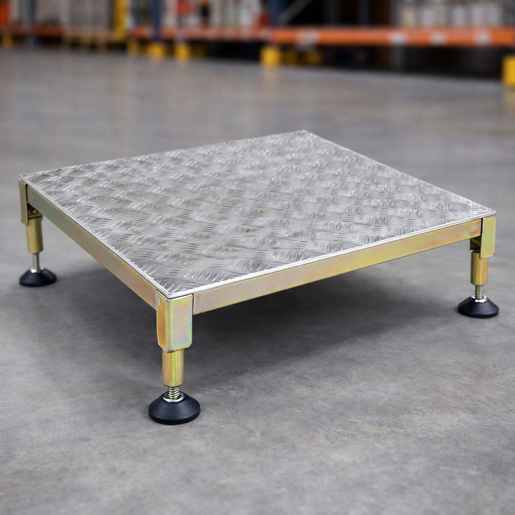 Metal Step Stool – White – 300kg Capacity – Indoor/Outdoor Use