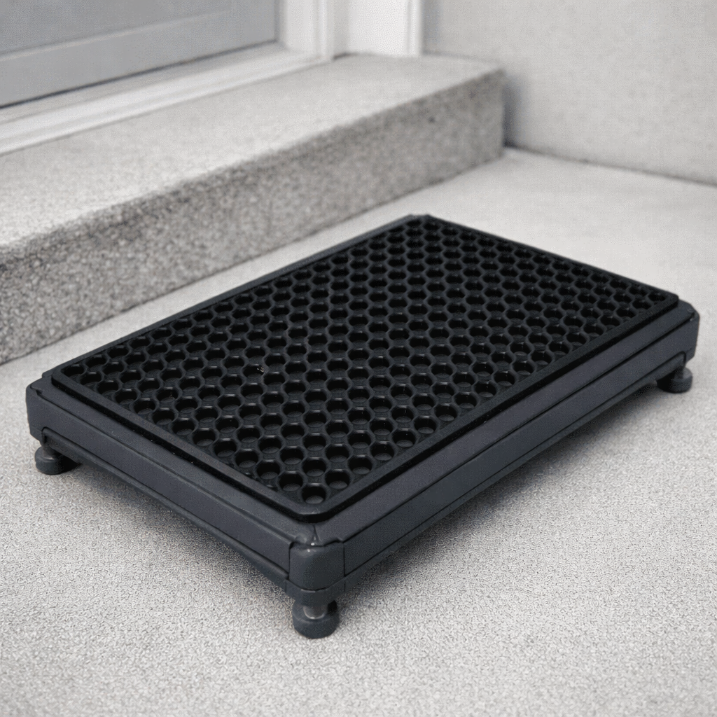 Half Step – White – 190kg Capacity – Indoor/Outdoor Use