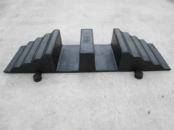 HGV Hose & Cable Protection Ramp – Heavy-Duty Road Cable Guard for Industrial Vehicle Traffic