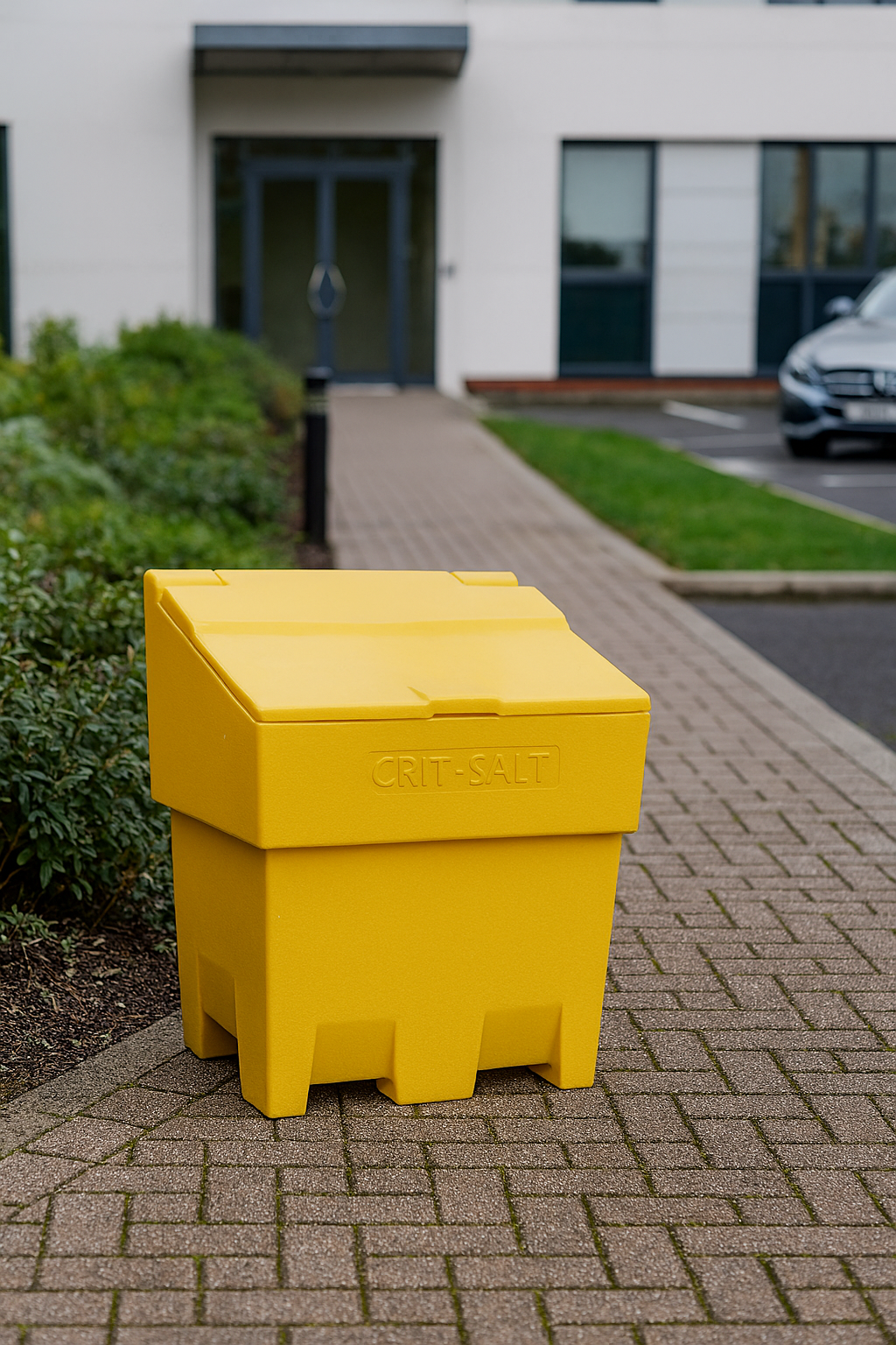 200 Litre Heavy-Duty Yellow Grit Bin – UV-Stabilised, Stackable, Weatherproof 1