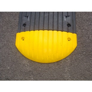 75mm Heavy-Duty Speed Bump Kit – Slows Traffic to 5mph | Industrial Strength for Car Parks, Warehouses & Private Roads