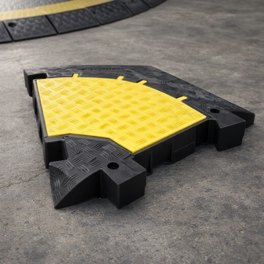 Cable Protector Curve – 45° – 3-Channel – Indoor/Outdoor Use