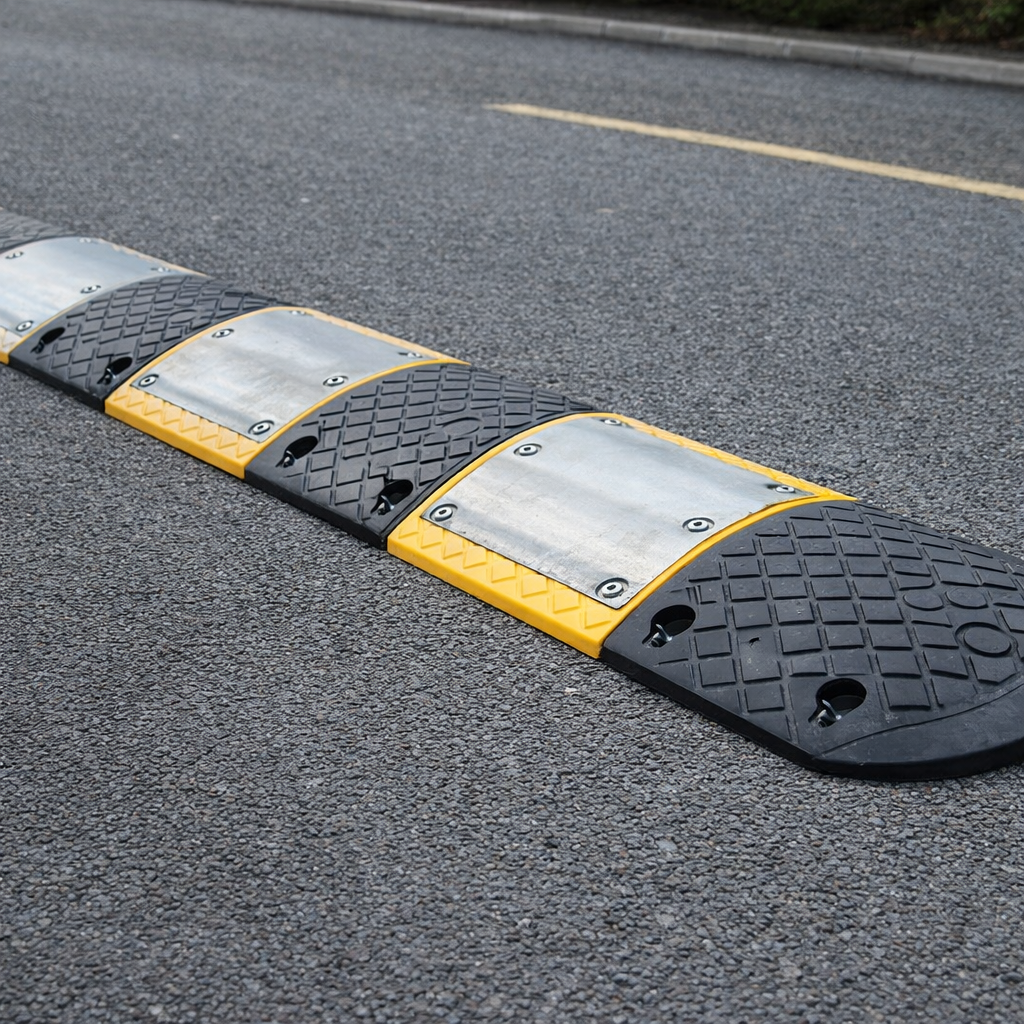 Heavy Duty Speed Bump – 2500mm x 450mm x 60mm – Steel Reinforced – Commercial Use