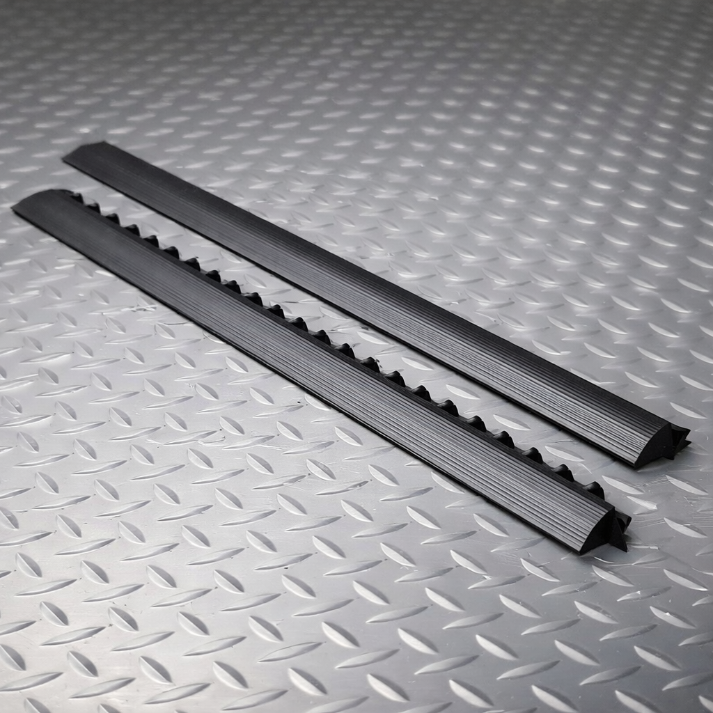 Heavy Duty Ramp – 91 cm Black – Nitrile Male Bevel – Industrial Use