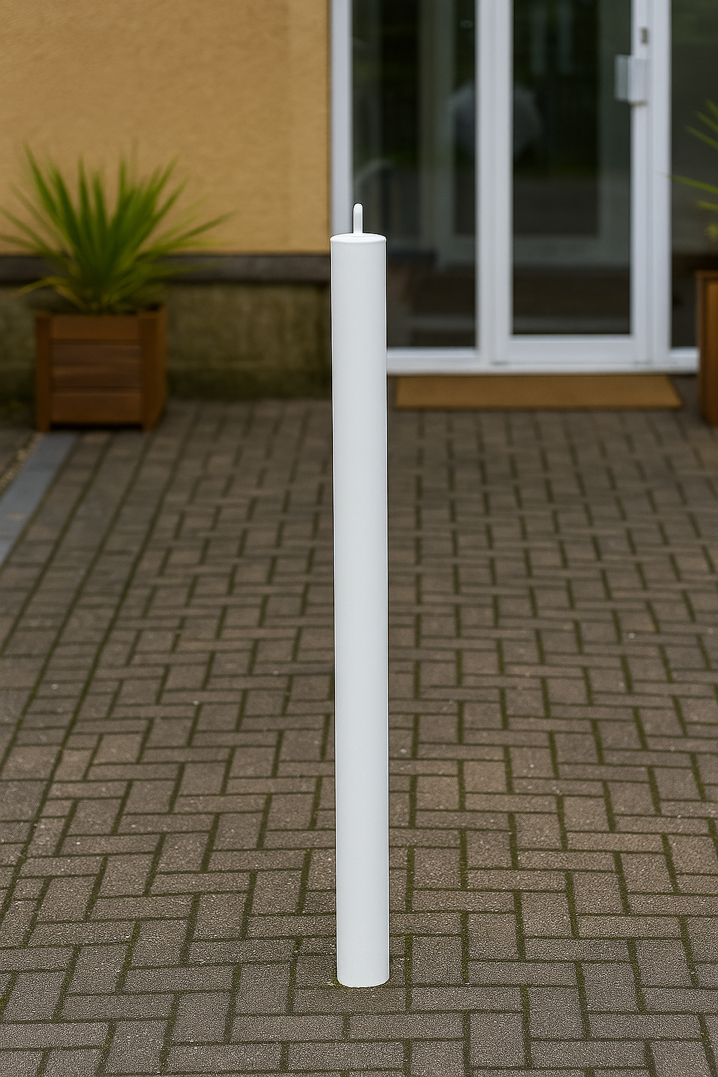 76mm Steel Bollard – White Spigot 1