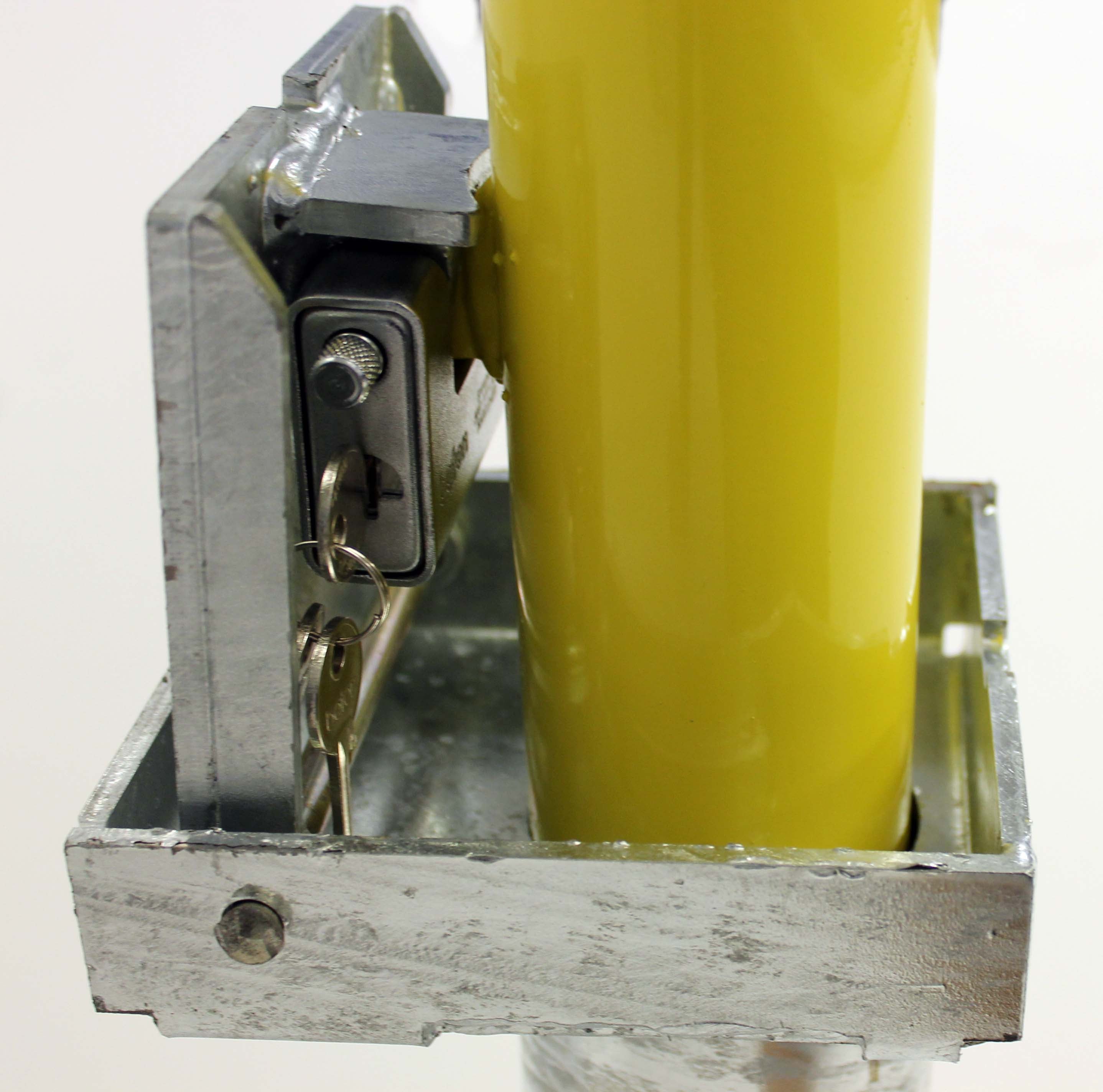 900mm Removable Security Bollard with Padlock – Heavy-Duty Driveway & Parking Post