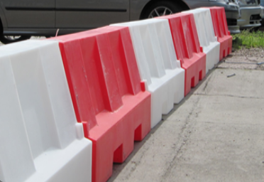 EVO Water-Filled Safety Barrier System – Heavy-Duty Interlocking Barriers for Road, Site & Event Protection