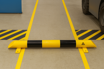 Heavy-Duty Low-Level Protection Rail – High-Visibility Impact Barrier for Pedestrian & Asset Safety