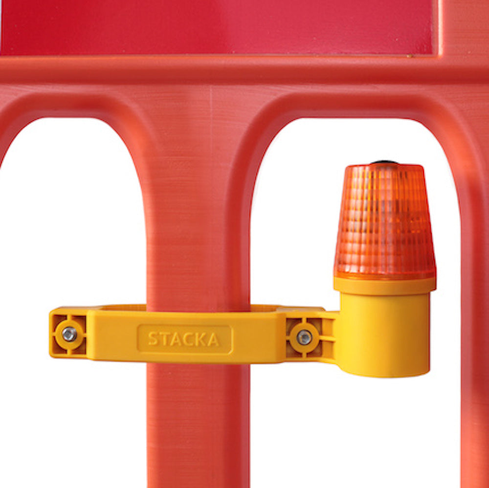 High-Visibility LED Safety Lamp for Stacka Barriers – Rugged, Reliable & Maintenance-Free