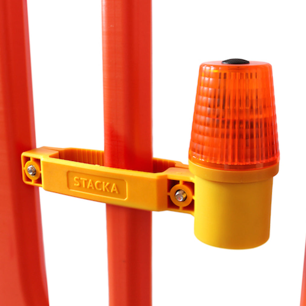 High-Visibility LED Safety Lamp for Stacka Barriers – Rugged, Reliable & Maintenance-Free