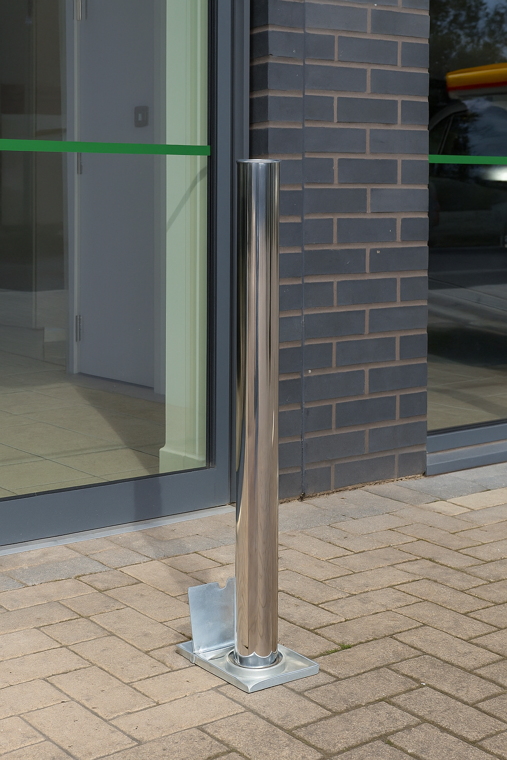 Stainless Steel Telescopic Security Post with Integral Lock 2