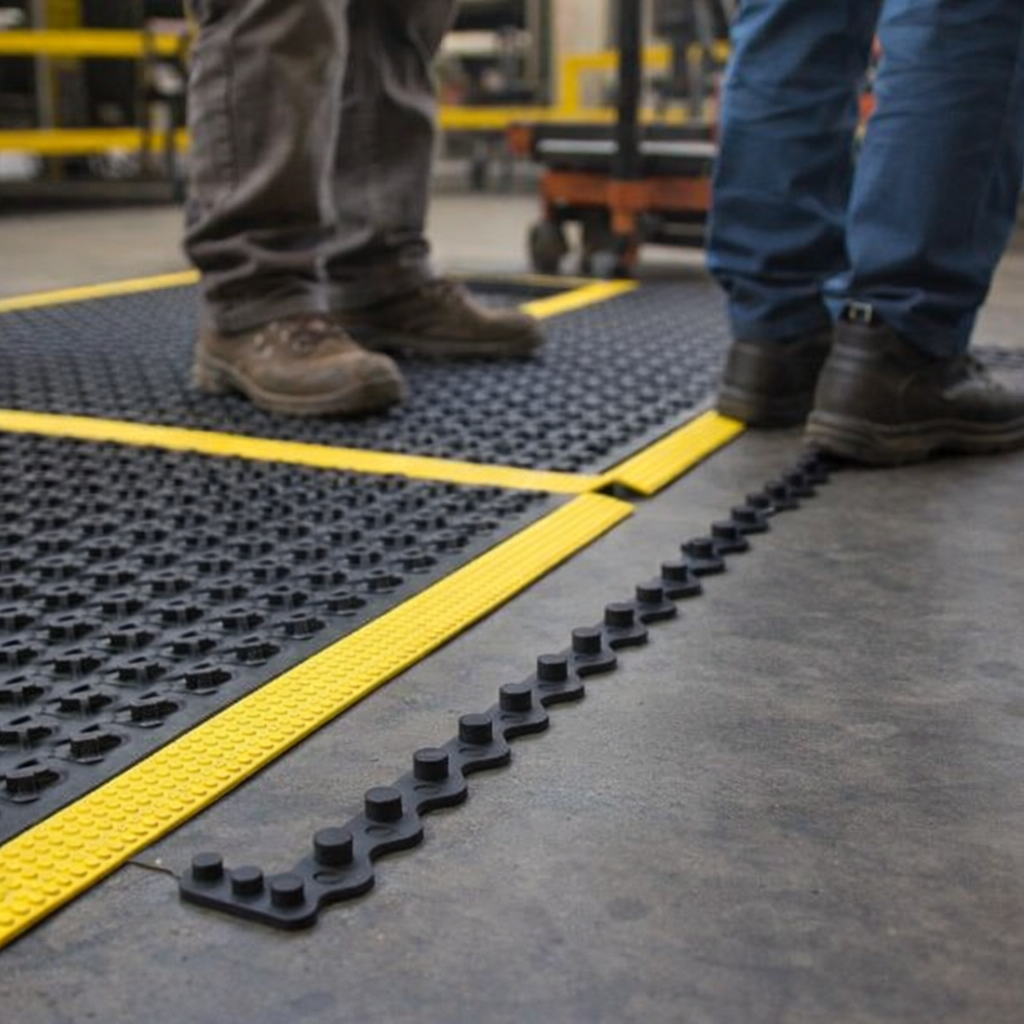 Nitrile Connector – 30cm – Industrial Grade – Mat Connection