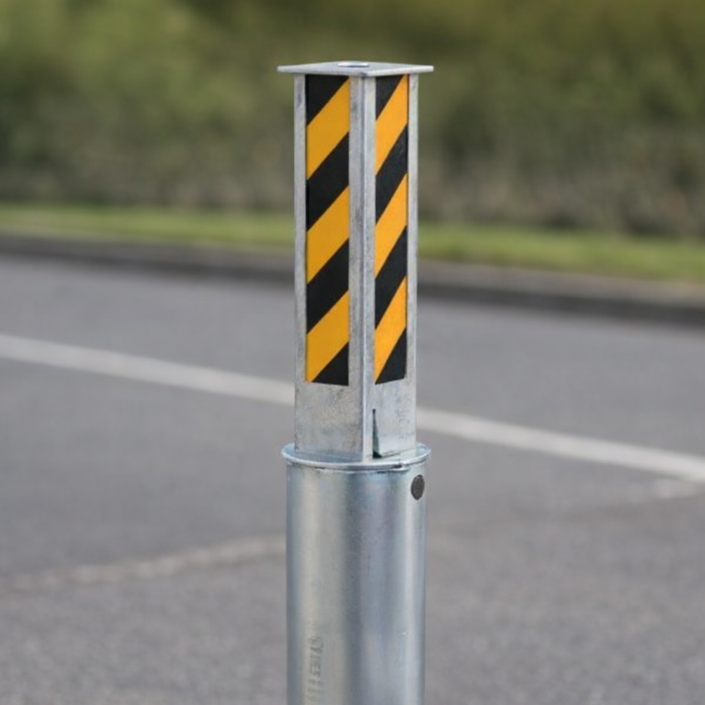 Telescopic Bollard – Black/Yellow – High Visibility – Outdoor Use