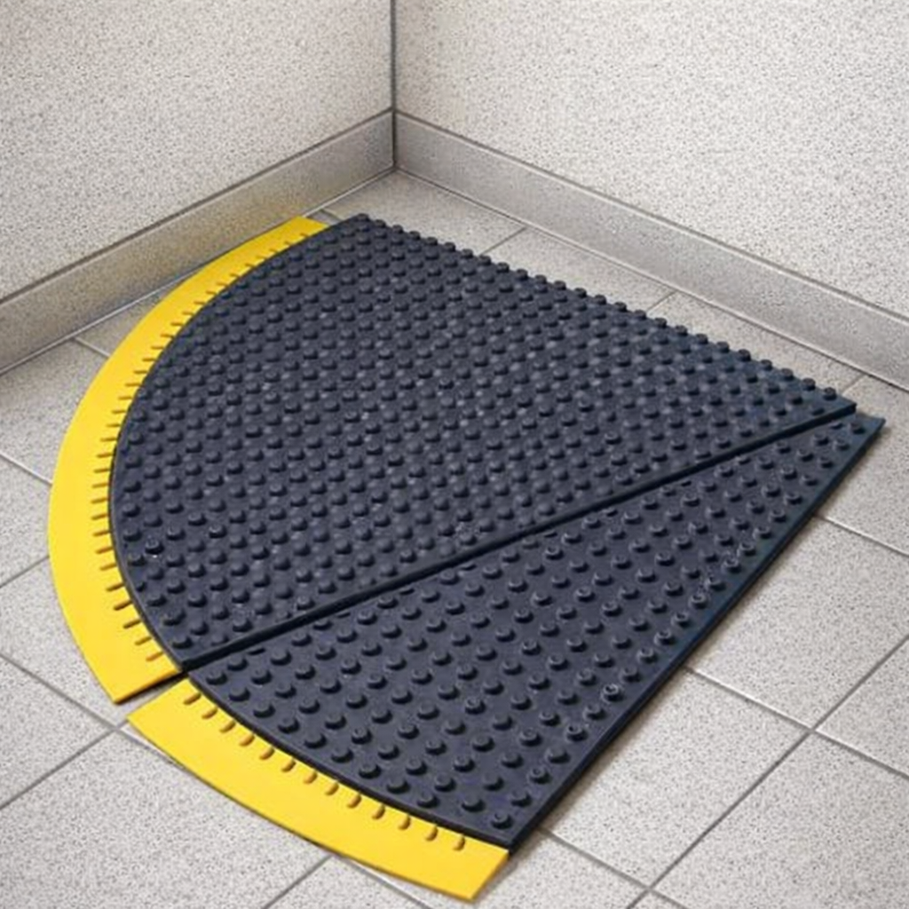 Industrial Corner Rubber Mat – 91 cm – Heavy Duty – Commercial Use
