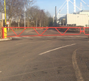 Heavy-Duty Double Swing Security Gate – Manual, 6m–14m, Galvanised or Colour Finish, for Industrial & Commercial Access Control