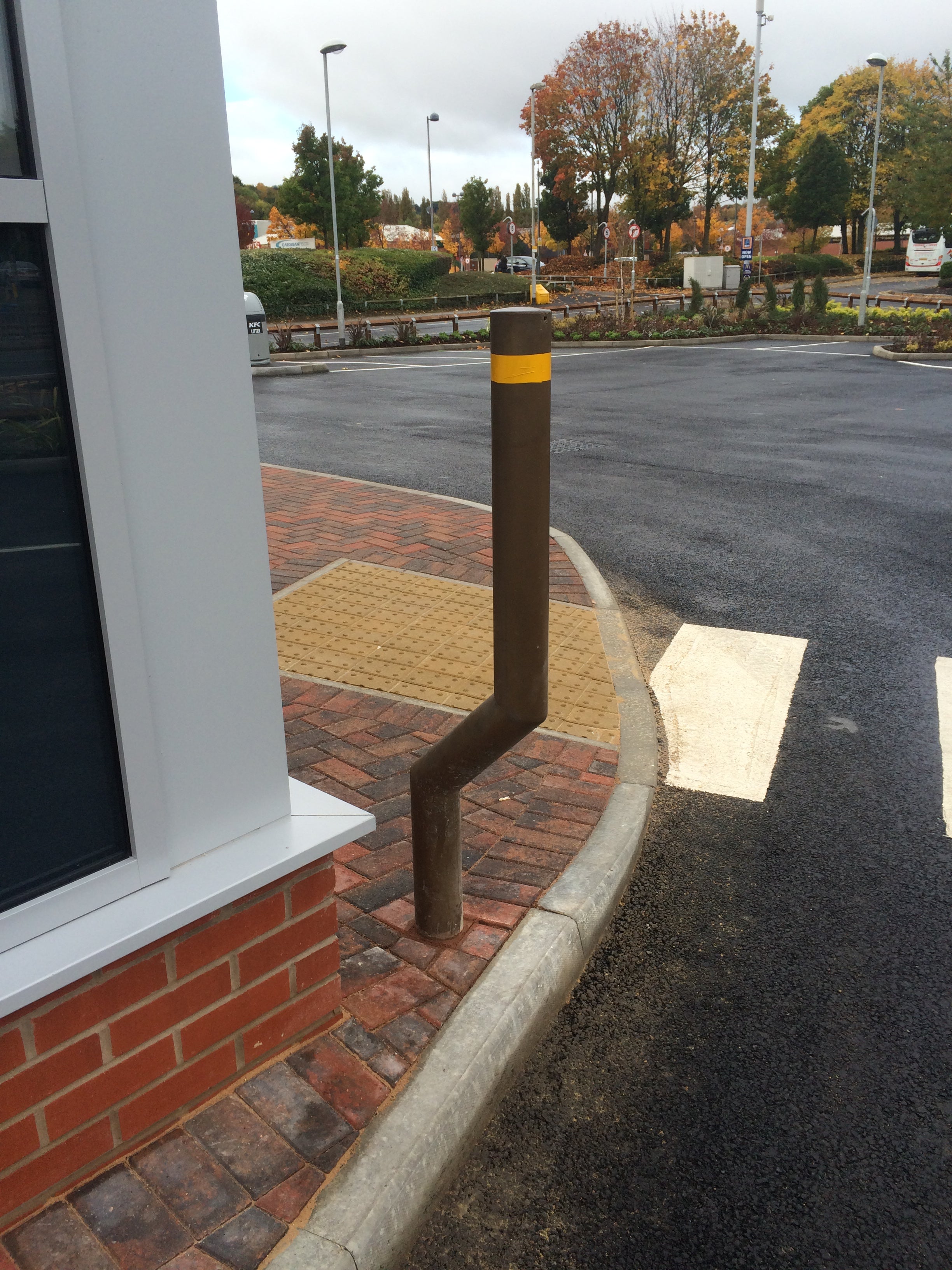 1100mm Cranked Safety Bollard – Above Ground, Impact-Resistant Steel Barrier for Pathways & Car Parks