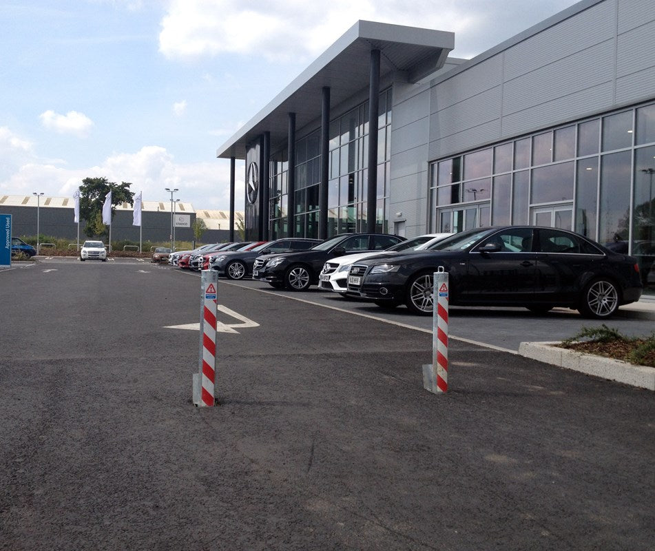 Dark Slate Gray 745mm Retractable Post with Integral Lock