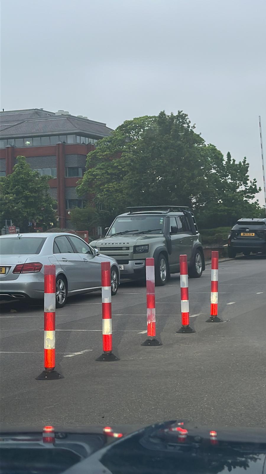 Heavy Duty Flexible Self-Righting Traffic Post with Base - Off Highway