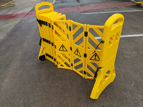 Expandable Mobile Safety Barrier