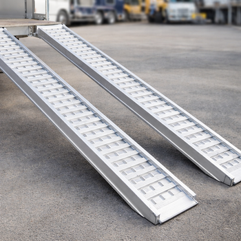 Heavy Duty Aluminium Loading Ramps – 2500mm x 520mm – 2000kg Capacity – Industrial Use