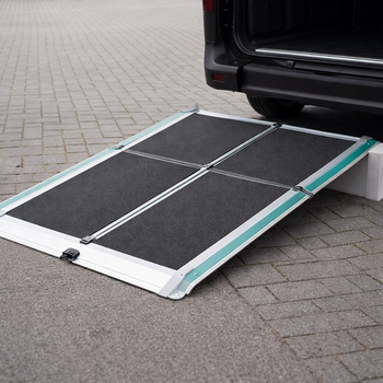Portable Loading Ramp – White – 275-475kg Capacity – Wheelchair & Scooter Use