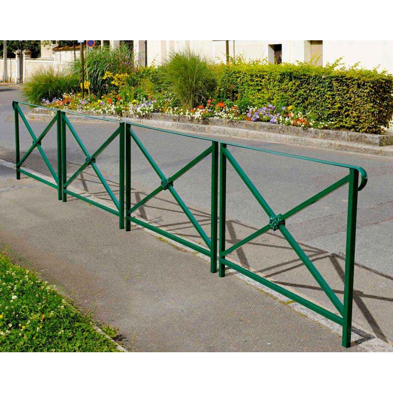 Customizable and Durable Heritage Railing with One Handrail Return