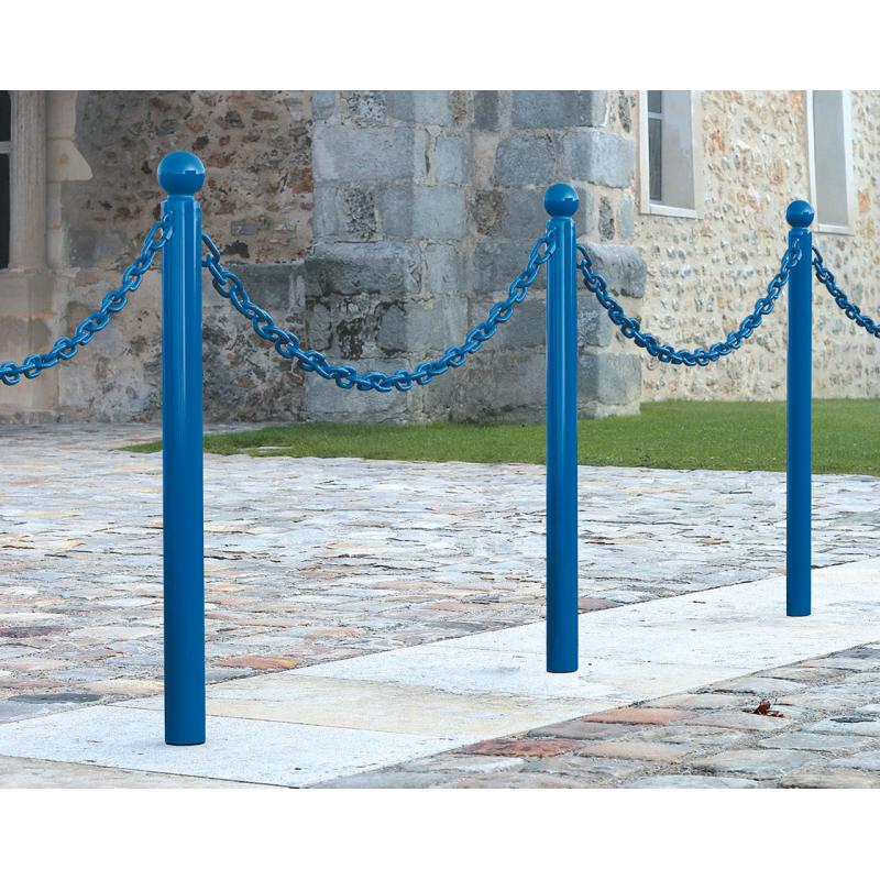 Province Chain Posts (Brushed Stainless Steel) Elevating Urban Aesthetics with Barrier Co's Contemporary Design