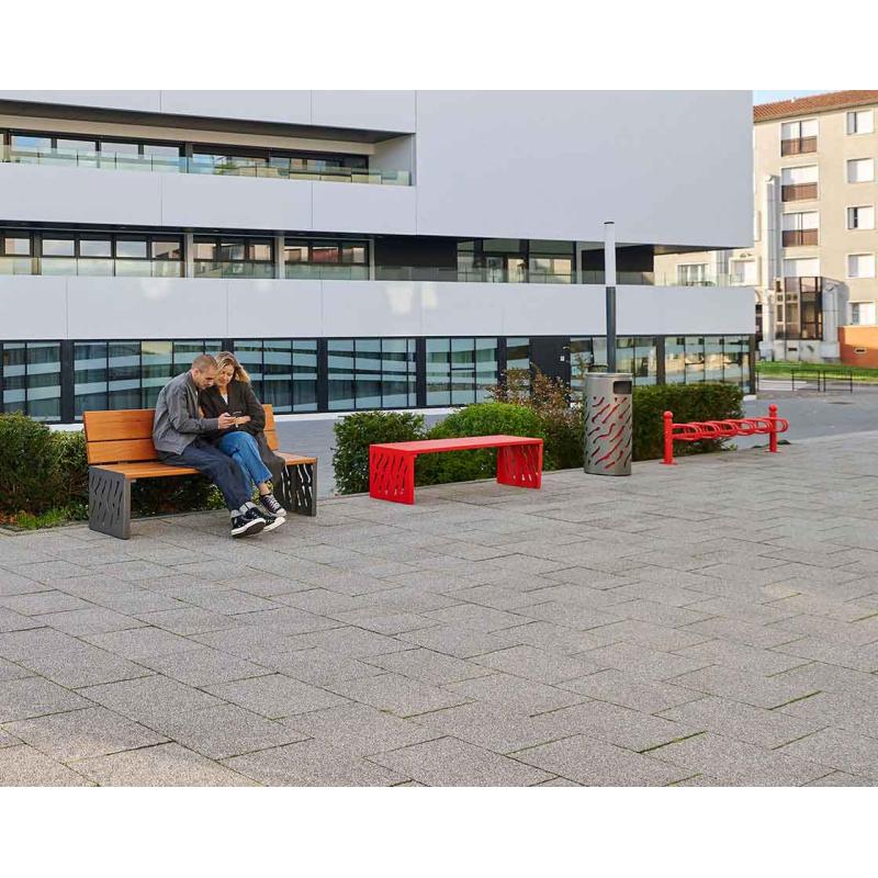 Venice Steel Bench Contemporary Design for Green Spaces