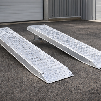 Car Ramps – 2500mm x 415mm – 1678kg Capacity – Vehicle Access