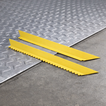 Interlocking Ramp – Yellow – 91cm Nitrile – Modular Mat Access