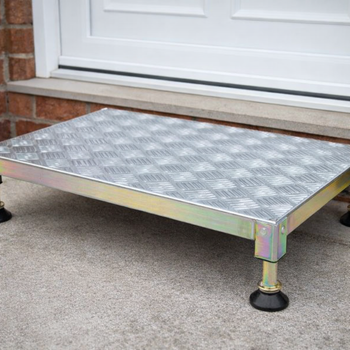 Adjustable Metal Half Step – Black – Chequered Design – Domestic & Commercial Use