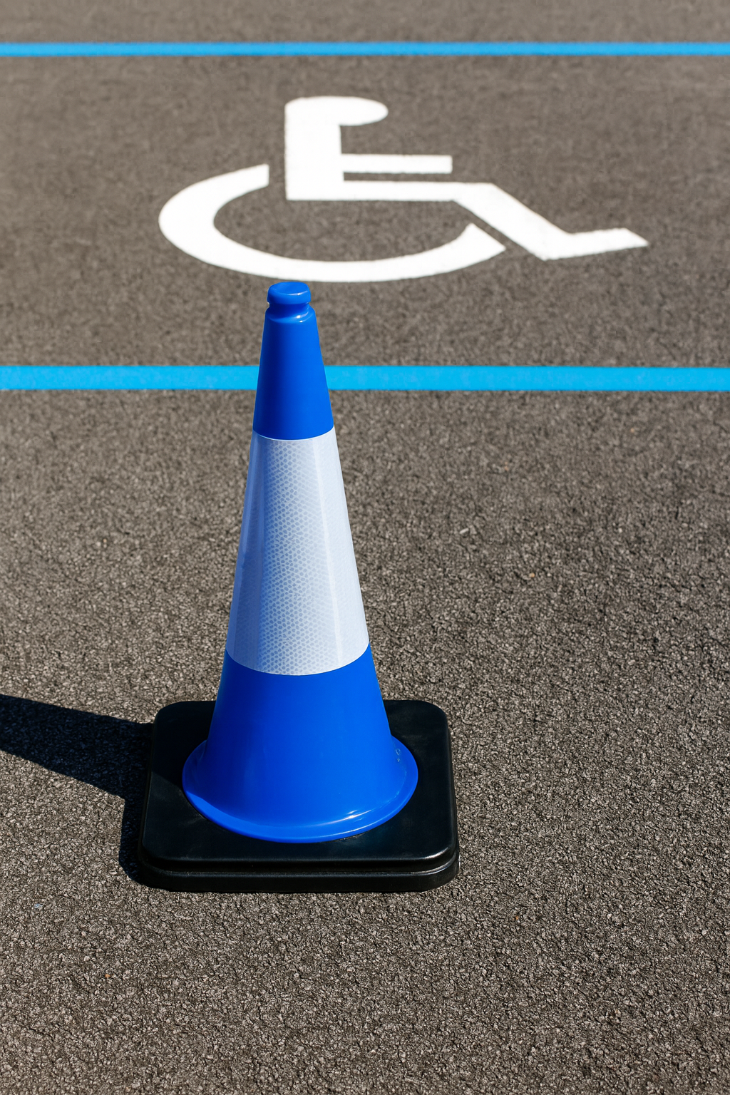 50 cm Flexible Blue PVC Traffic Cone 2