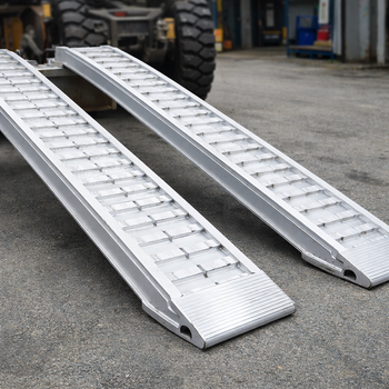 Heavy Duty Aluminium Loading Ramps – 1500mm x 520mm – 29000kg Capacity – Industrial