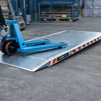 Pallet Truck Ramp – 2400mm x 1000mm – 1000kg Capacity – Loading