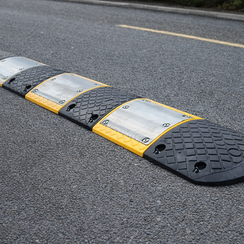 Heavy Duty Speed Bump – 2500mm x 450mm x 60mm – Steel Reinforced – Commercial Use