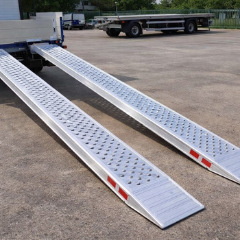 Extra Wide Aluminium Loading Ramps – 4500x510mm – 5060kg Capacity – Industrial Use