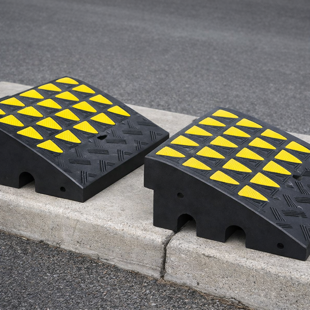 Rubber Kerb Ramp Pair – 150mm High – Heavy Duty – Vehicle Access
