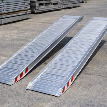 Aluminium Loading Ramps – 1500mm x 300mm – 2700kg Capacity – Plant & Mower Use