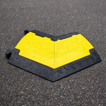 Cable Protector Curve – 3 Channels – 2000kg Capacity – Pedestrian & Light Vehicles