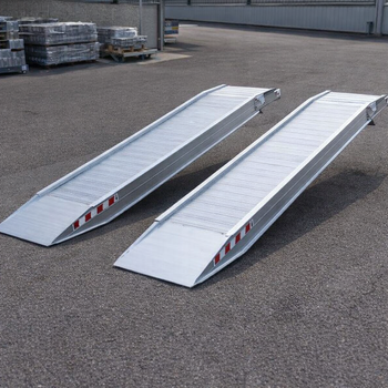 Aluminium Loading Ramps – 5000mm x 580mm – 7080kg Capacity – Industrial Use