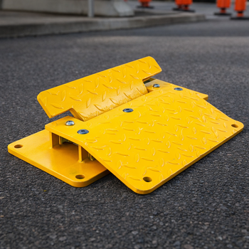 Flow Plates – Black – Heavy Duty – Traffic Management