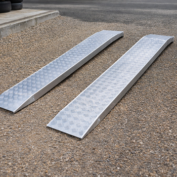 Car Ramps – 3500x415x40mm – 907kg Capacity – Vehicle Loading