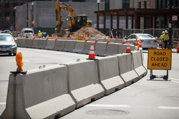 Premium Heavy Duty Jersey Barrier – Concrete Traffic Separation with Quick Installation for Safety and Protection