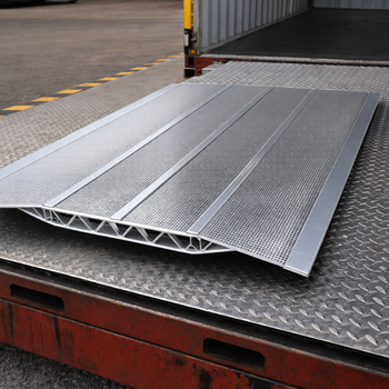 Loading Bridge – 877mm x 1250mm – Heavy Duty 2510kg – Pallet Trucks