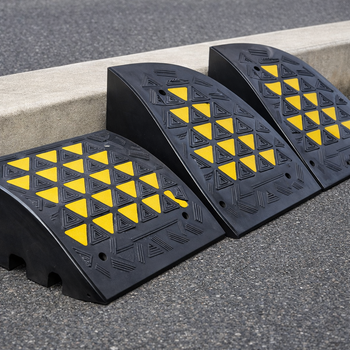 Rubber Kerb Ramp – 100mm, 150mm & 200mm – Heavy Duty – Outdoor Use