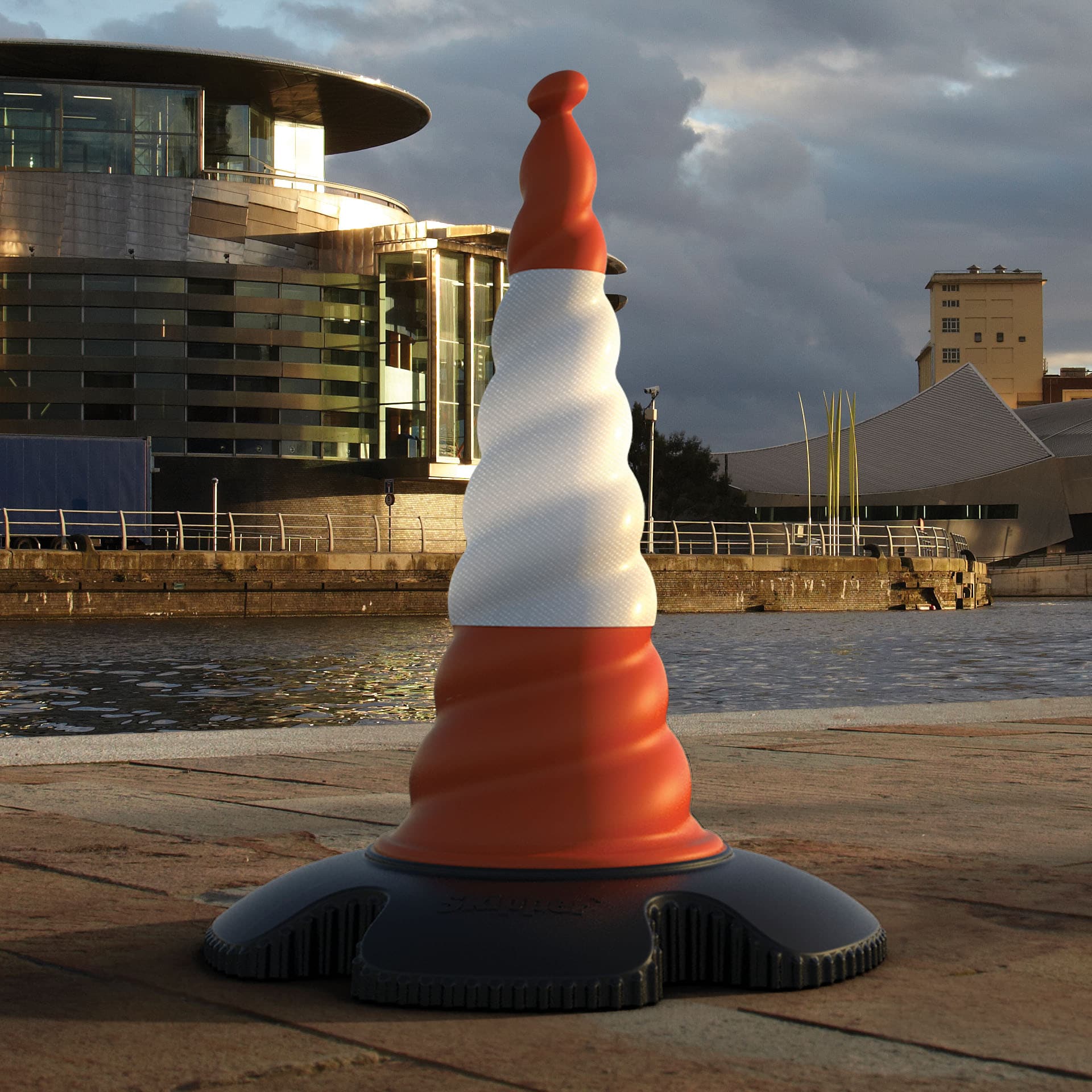 Barrier System | Skipper Traffic Cone Unicart – Includes 6 x Skipper cones, 6 x Skipper units & 1 x Accessory Pack