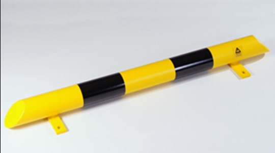 Heavy-Duty Low-Level Protection Rail – High-Visibility Impact Barrier