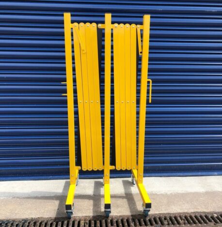Sandy Brown Expanding Safety Barrier - 4.9m