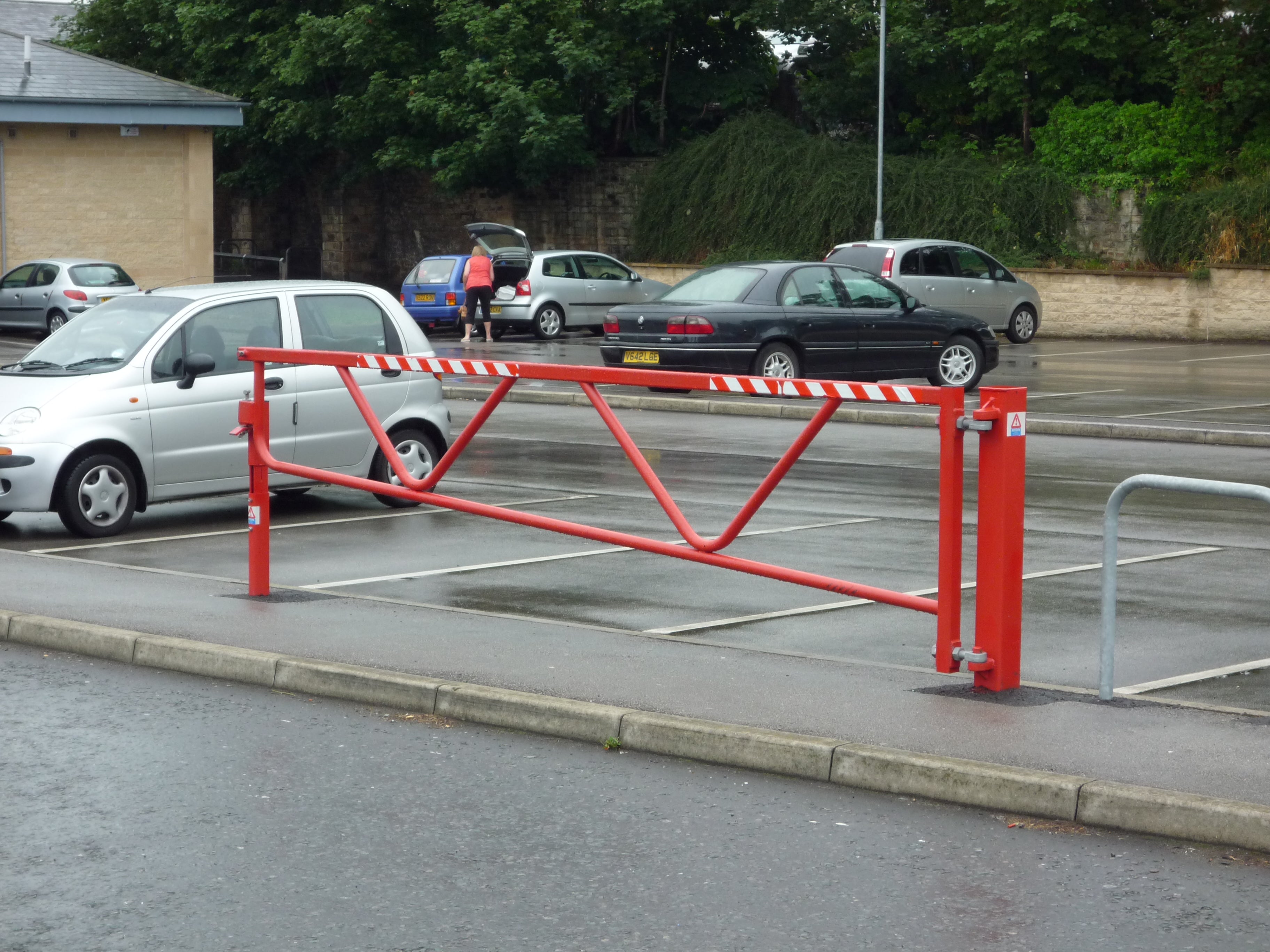 Manually Operated Swing Gate with Catch Post